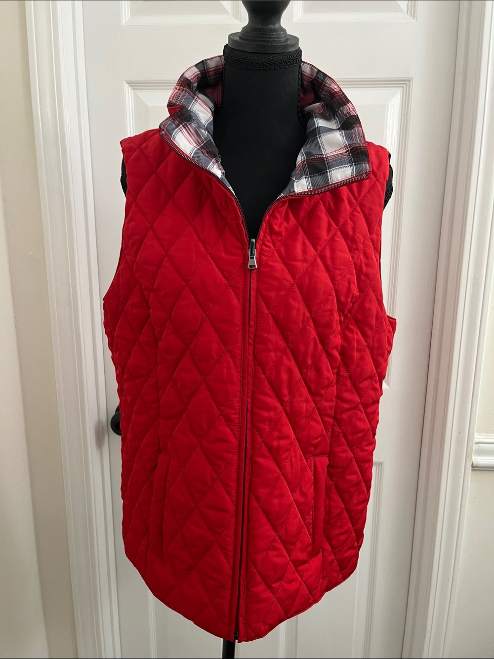 Quilted Red Sleeveless Puffer Vest